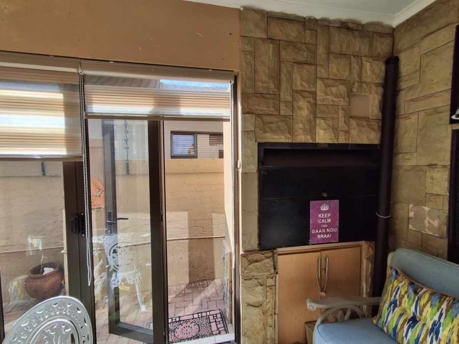 2 Bedroom Property for Sale in Flamwood North West